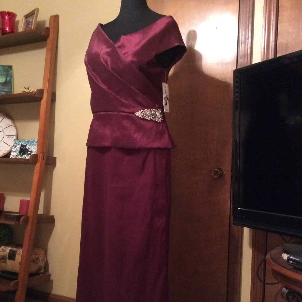 Burgundy mock 2 piece gown